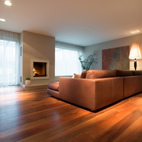 Laminate Flooring Toronto Flooring Liquidators Canada   Laminate Floor Toronto 1 600x600 