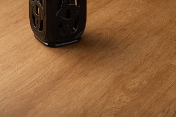 Grandeur Essential - Vinyl Plank - 7" × 48"