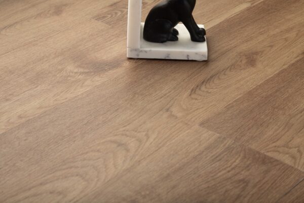 Grandeur Essential - Vinyl Plank - 7" × 48"