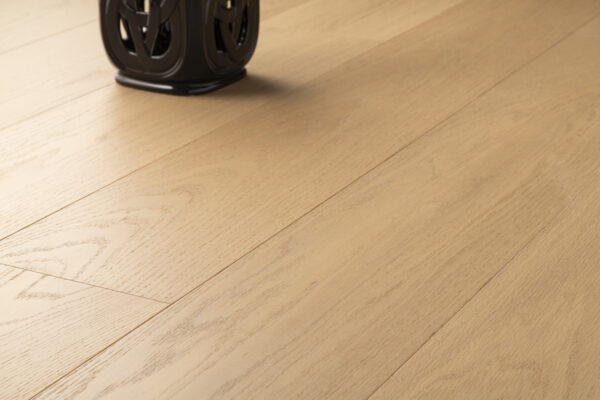 Grandeur Prestige - American Oak - 7-1/2" × RL