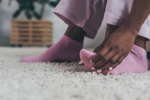 carpet vs hardwood which flooring is better for cold weather