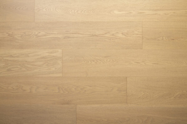 Grandeur Regal - European White Oak - 6" × RL Light Wirebrushed