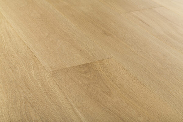 Grandeur Regal - European White Oak - 7-1/2" × RL Light Wirebrushed