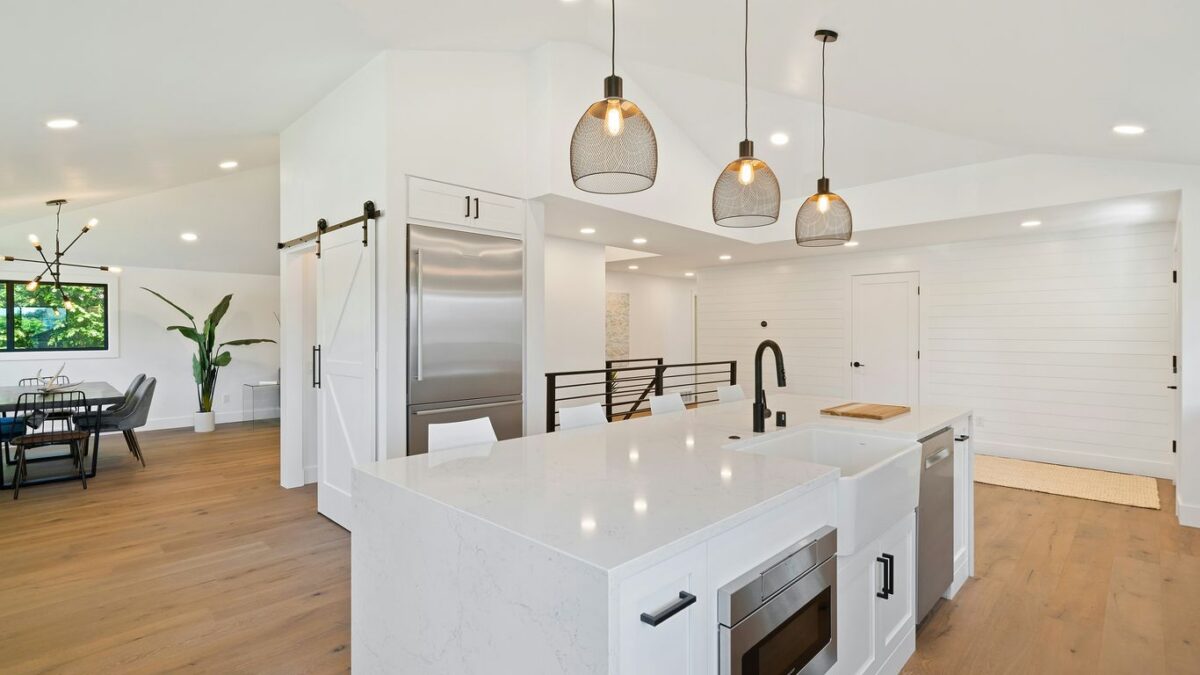 Waterproof Vinyl Flooring: The Complete Guide for Ontario Homes